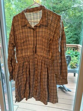 Blu Pepper Plaid Button-Front Dress in Tan